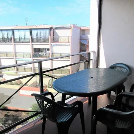 Climatise Avec Piscine, Parking, Terrasse, Proche Et Commerces - Fr-1-307-88 Apartment *