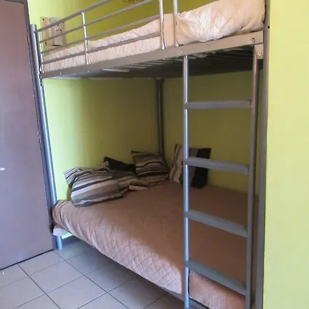 Climatise Avec Piscine, Parking, Terrasse, Proche Et Commerces - Fr-1-307-88 Apartment *