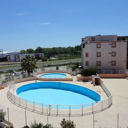 Climatise Avec Piscine, Parking, Terrasse, Proche Et Commerces - Fr-1-307-88