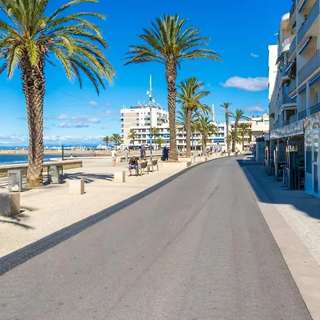 Climatise Avec Piscine, Parking, Terrasse, Proche Et Commerces - Fr-1-307-88 Apartment *