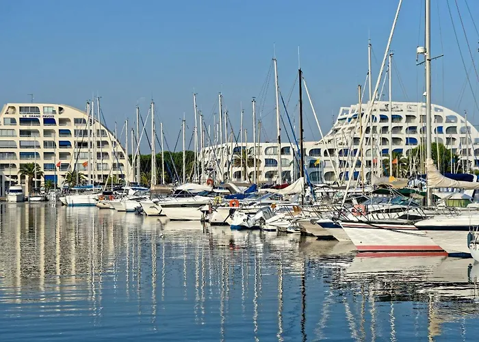 Climatise, Piscine Et Parking A 650m De La - Fr-1-307-88 *