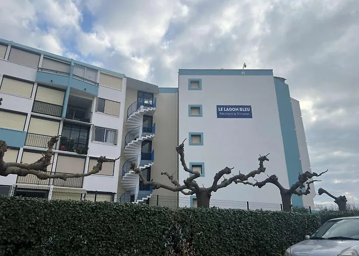 Climatise, Piscine Et Parking A 650m De La - Fr-1-307-88 *